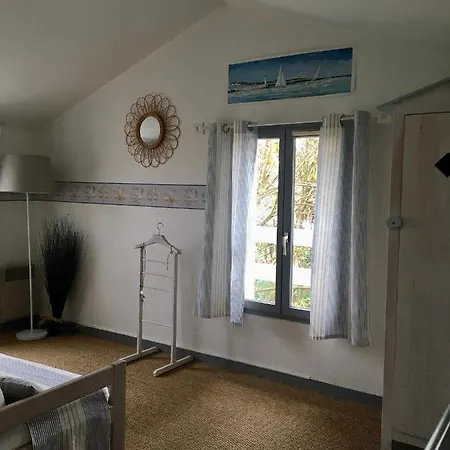 Prázdninový dům Maison Jardin Au Calme Sur La Ile De Re